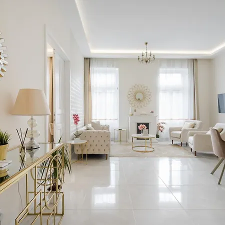 Apartment Bpr Etienne Charming