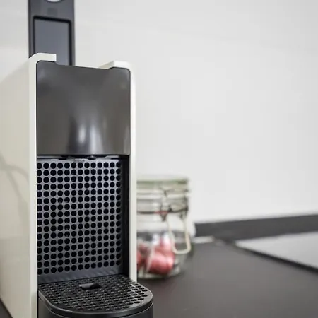 Διαμέρισμα Bpr Etienne Charming *