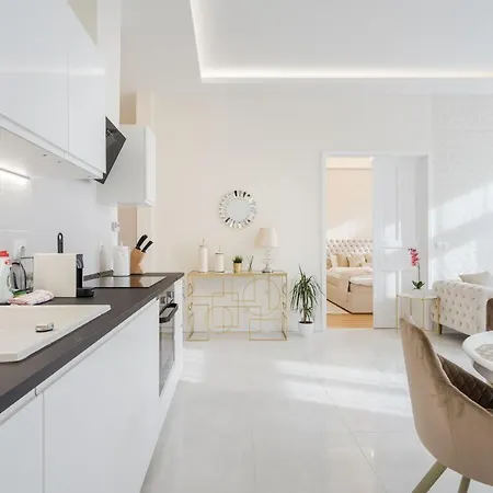 Bpr Etienne Charming *