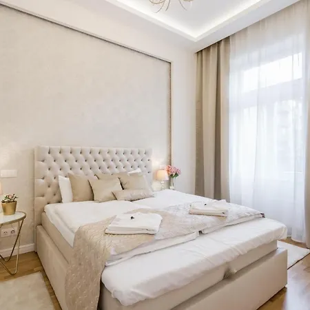 Appartement Bpr Etienne Charming Boedapest
