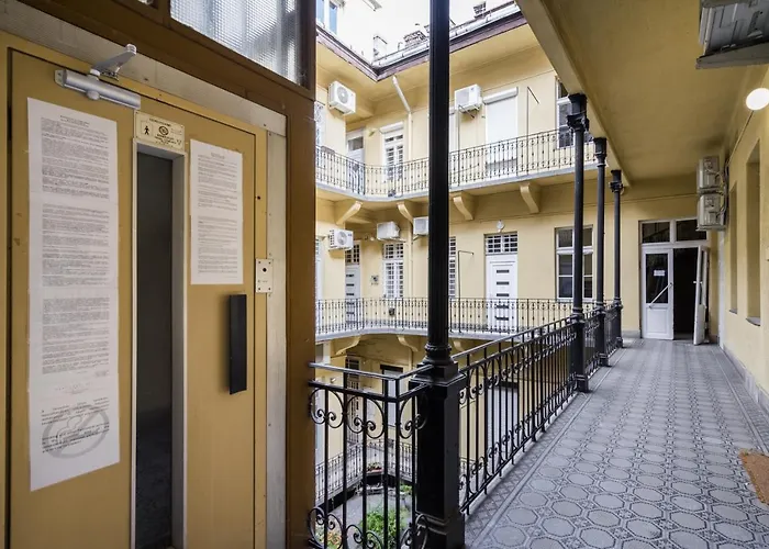 Bpr Etienne Charming